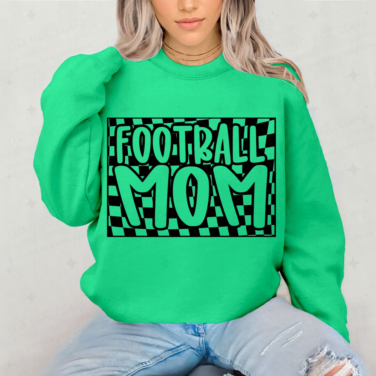 FOOTBALL MOM