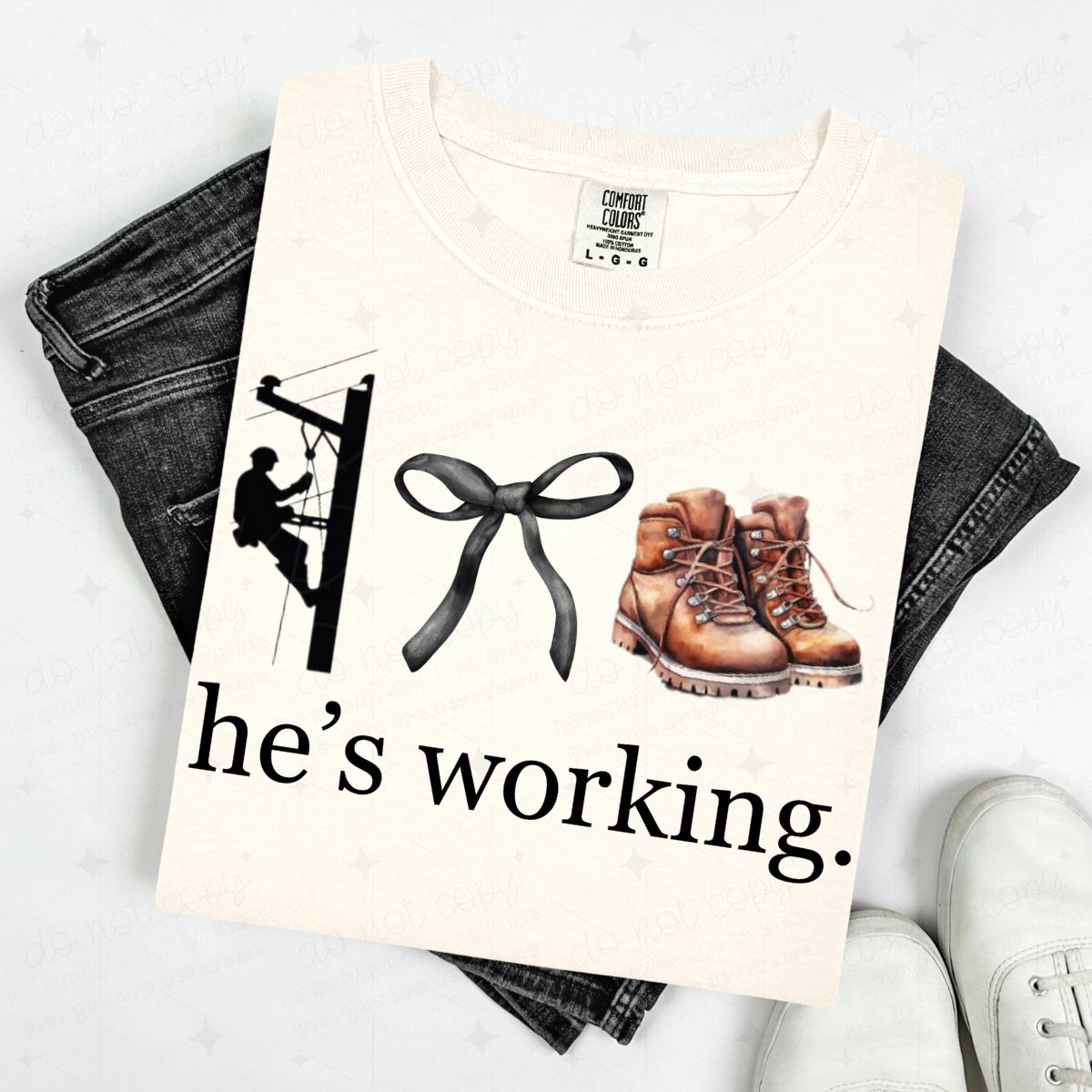 COQUETTE HE'S WORKING. - LINEMEN