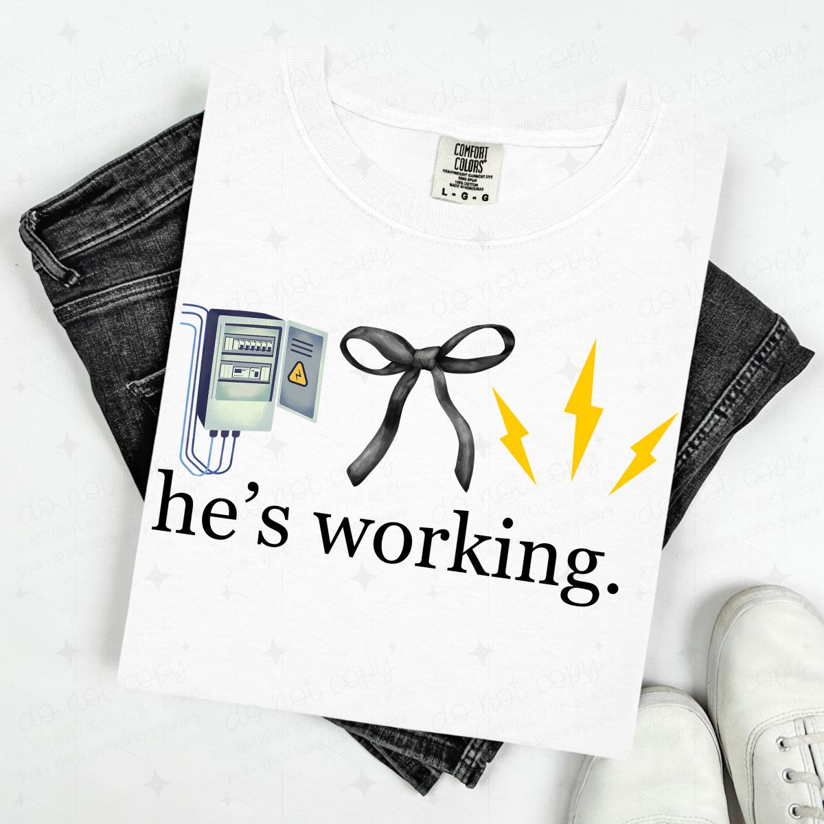 COQUETTE HE'S WORKING. - ELECTRICIAN