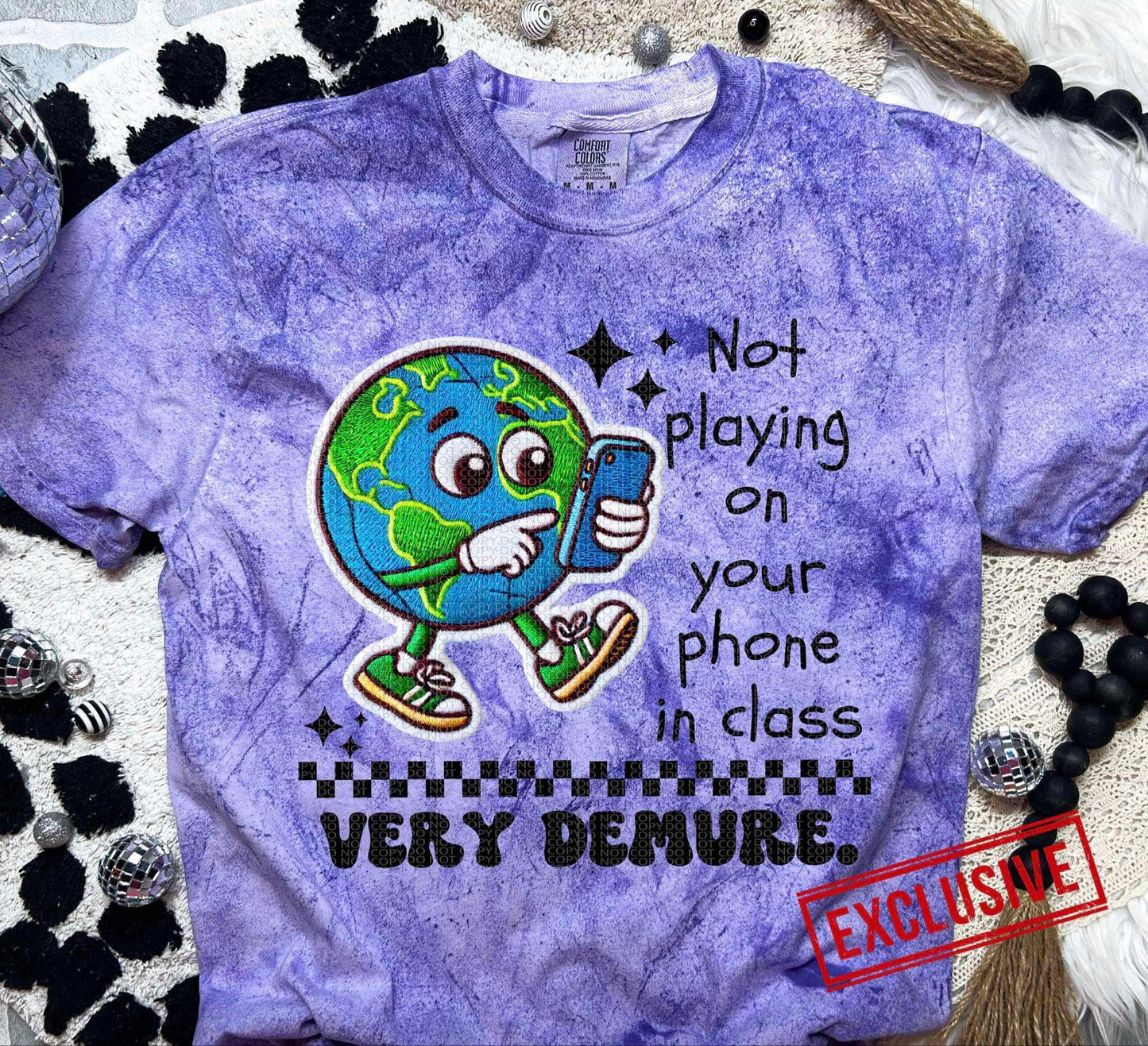 Not playing on your phone in class very demure-Ollie & Co.