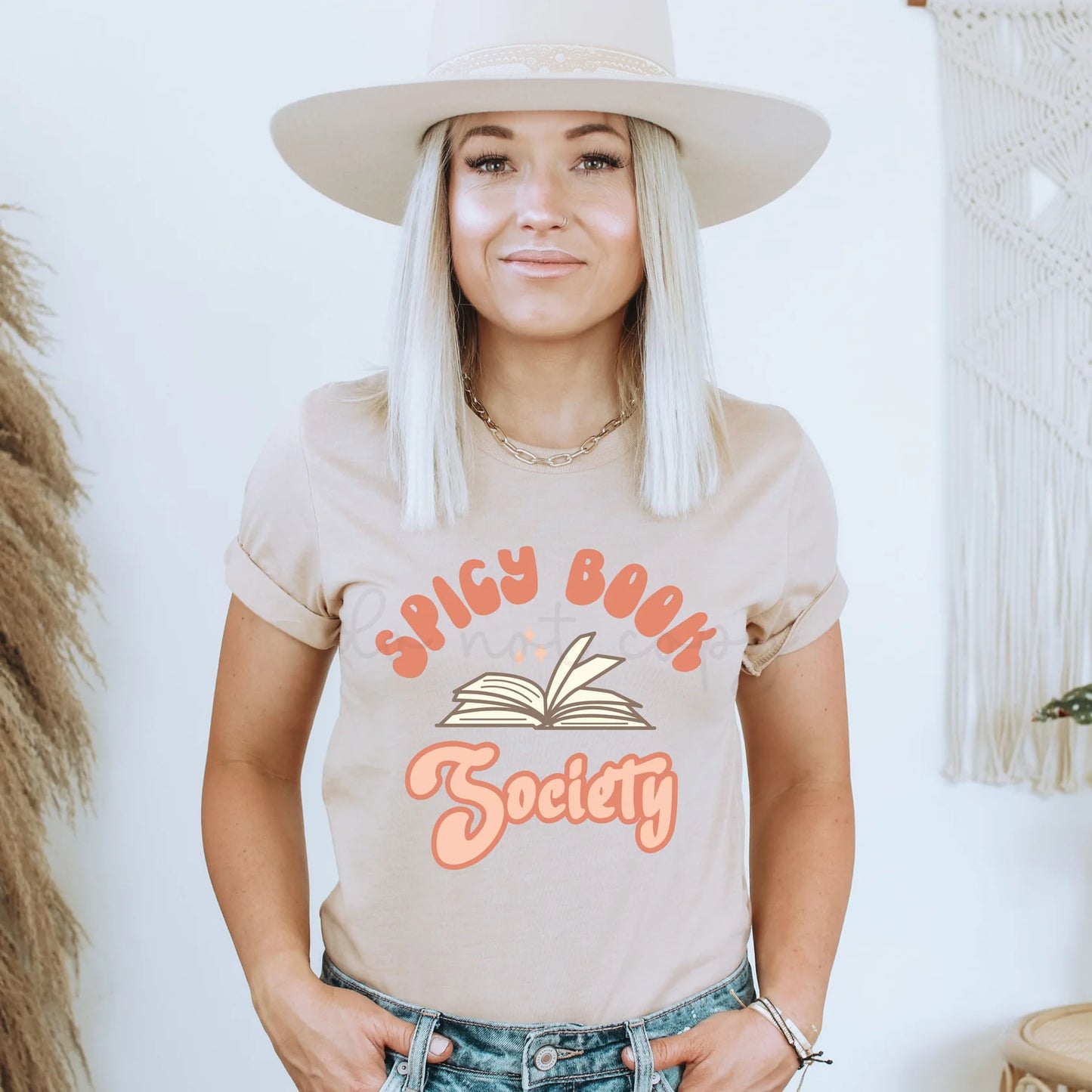 Spicy Book Society-Ollie & Co.