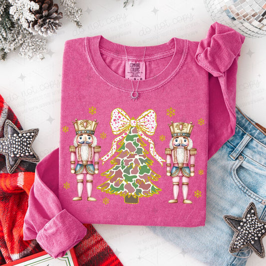 COQUETTE CAMO TREE WITH NUTCRACKERS