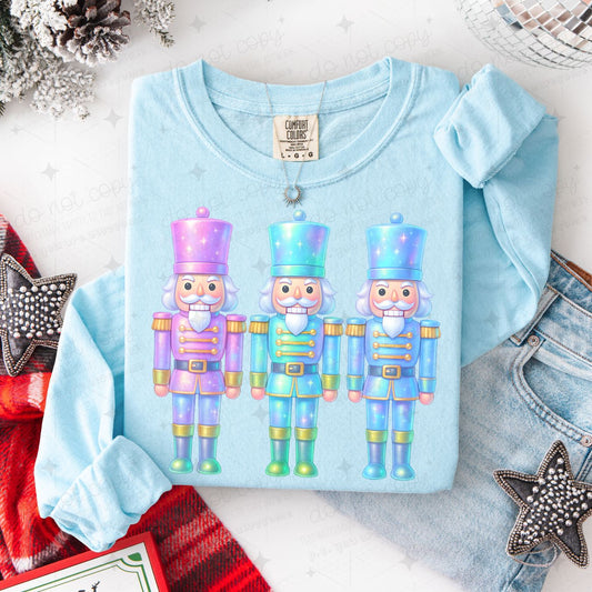 IRIDESCENT NUTCRACKERS