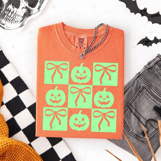 COQUETTE CHECKERED PUMPKINS
