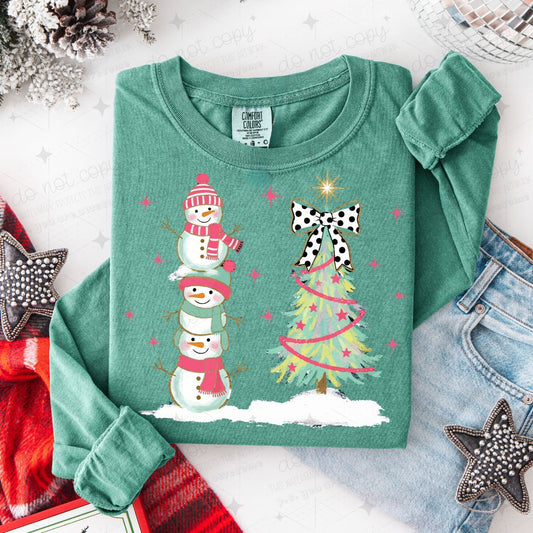 COQUETTE SNOWMEN AND A CHRISTMAS TREE
