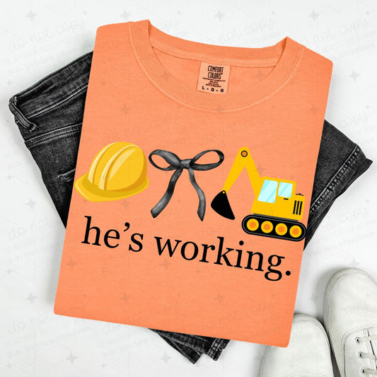 COQUETTE HE'S WORKING. - CONSTRUCTION