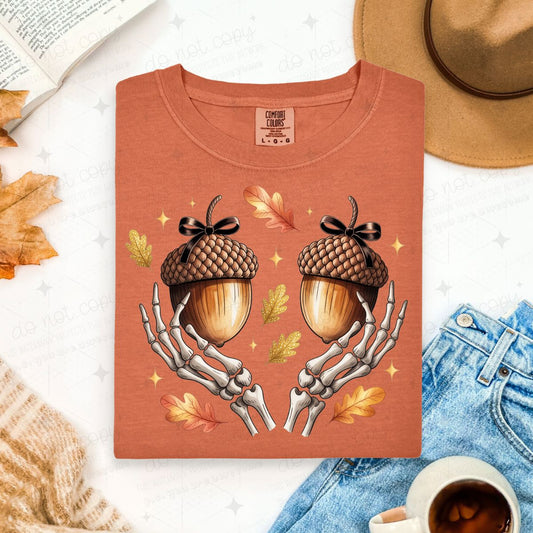 COQUETTE ACORN SKELLIE HANDS