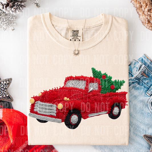 RED CHRISTMAS TRUCK - FAUX YARN